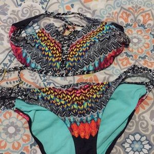 Jessica Simpson bikini with reversible top